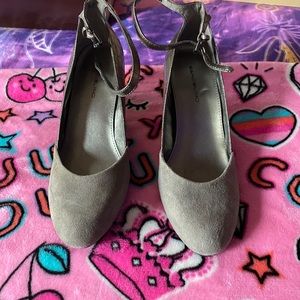 Bandolino wedges